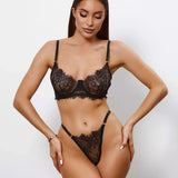 Ensemble de lingerie sexy en dentelle noir