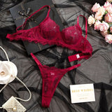 Ensemble de lingerie ajustable en dentelle rouge