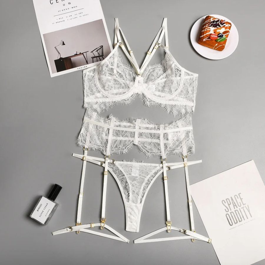 Ensemble porte-jarretelle en dentelle blanc sexy