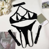 Ensemble de lingerie ouvert en satin noir