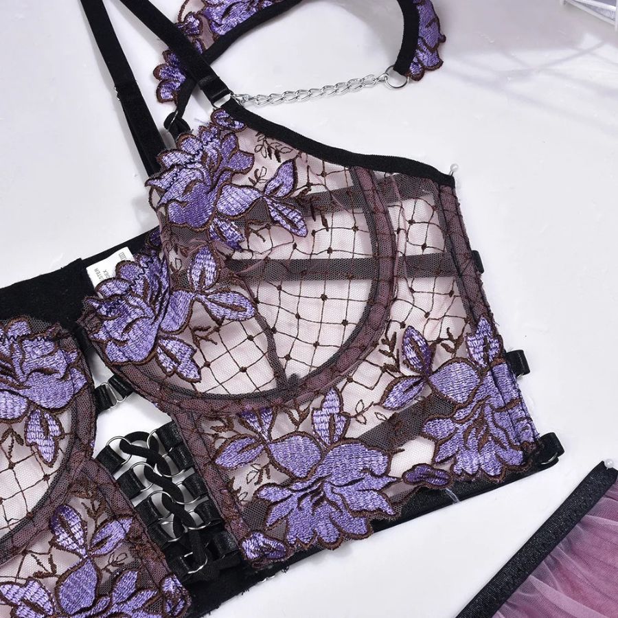 Ensemble de lingerie bustier en dentelle violette