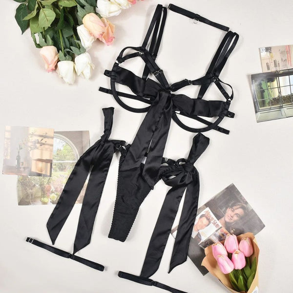 Ensemble de lingerie 2 pièces en satin noir