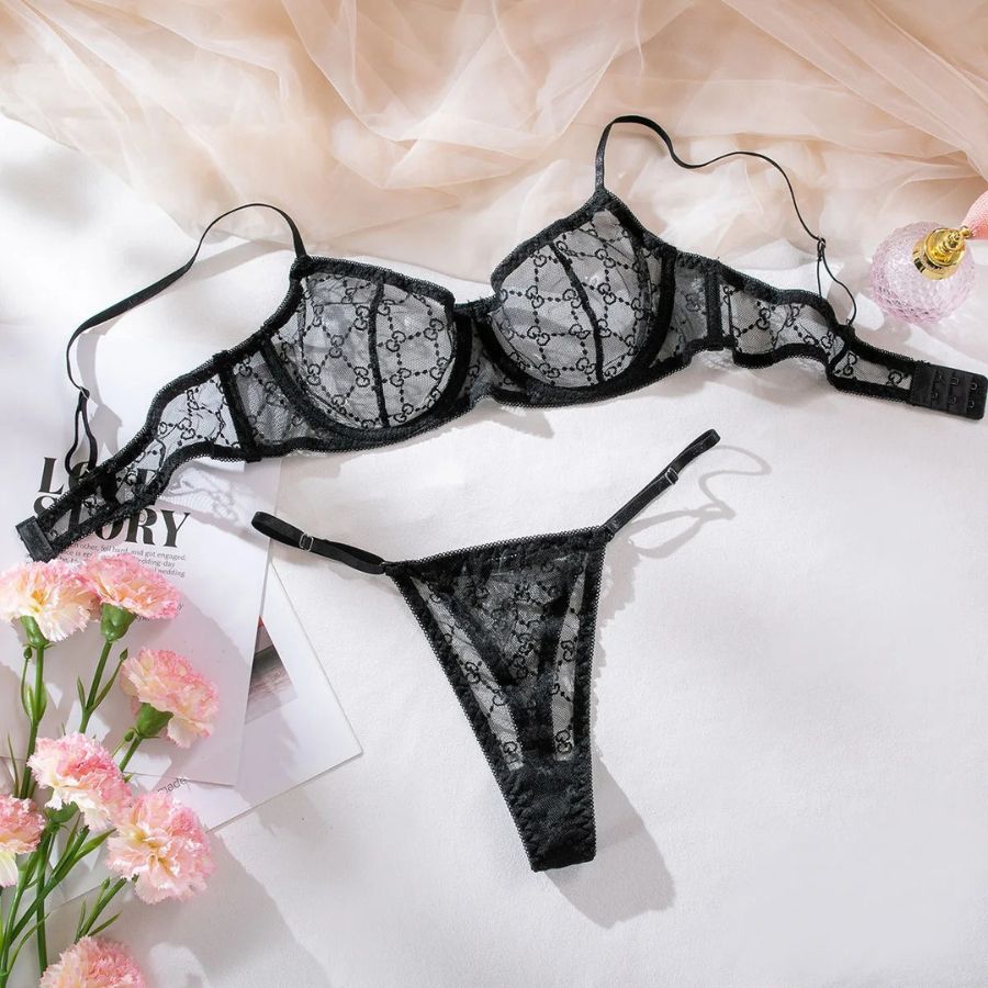 Ensemble de lingerie en dentelle noire confortable