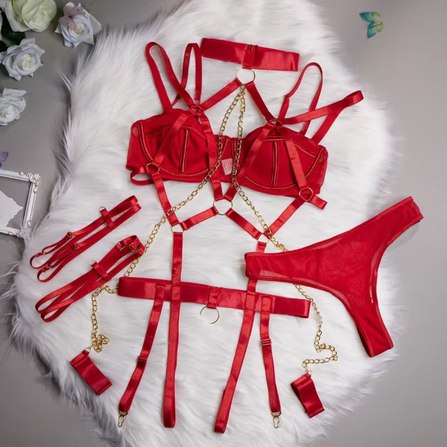 Ensemble de lingerie avec chaînes en polyester rouge