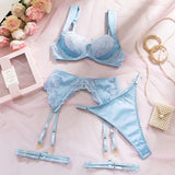 Ensemble porte-jarretelle en dentelle et satin bleu